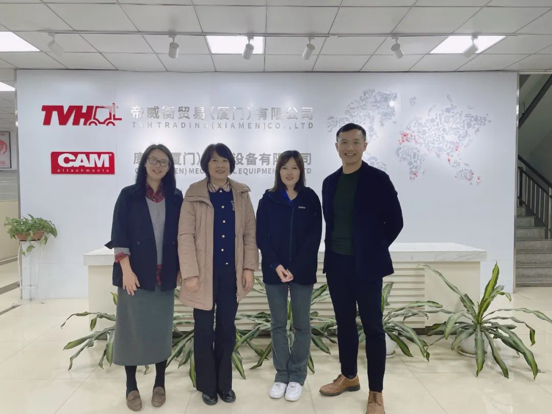 工程机械工业协会工业车辆分会秘书长一行到访 E世博esball 帝威衡